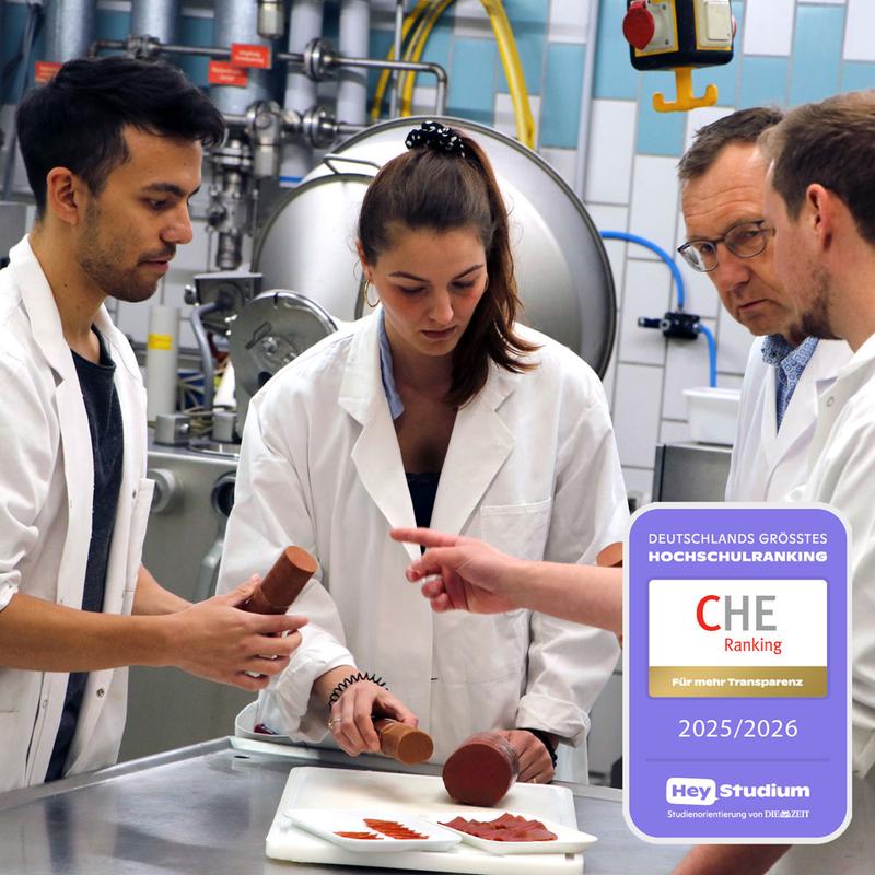 „Ham without Oink“ lautete eines der Forschungsprojekte, bei dem Studierende einen veganen Schinkenersatz entwickelten. Andere Produktionsverfahren experimentieren z.B. mit Lebensmitteln aus dem 3-D-Drucker.