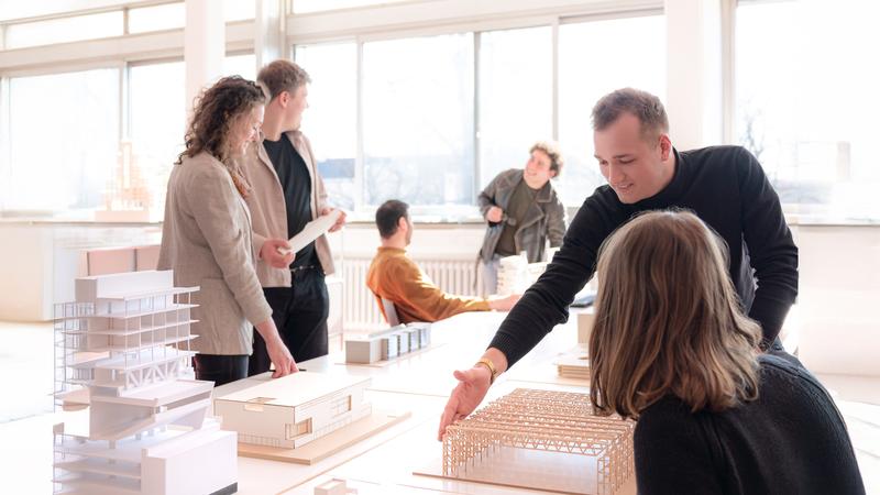 Das Studium an der Fakultät für Architektur und Landschaft hat einen hohen Praxisbezug.