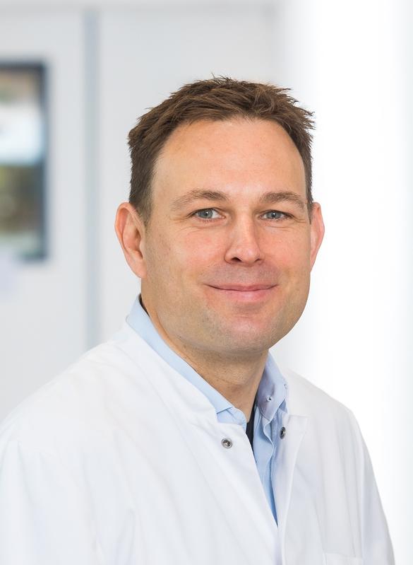 Privatdozent Dr. Valentin Goede