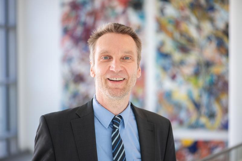 Prof. Dr. Henrik Fox ist Kardiologe und Wissenschaftler am HDZ NRW, Bad Oeynhausen