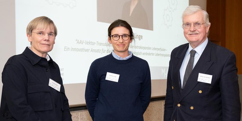 Prof. Dr Anette Melk, Dean of Academic Career Development, Dr Helena Linge, Kurt Alten Clinician Scientist Fellow, Prof. Dr Ulrich von Jeinsen, Chairman of the Board of Trustees of the Kurt Alten Foundation.