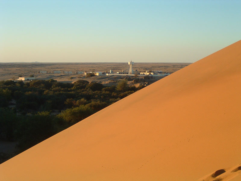 Blick auf die Station am Rande der Namib.