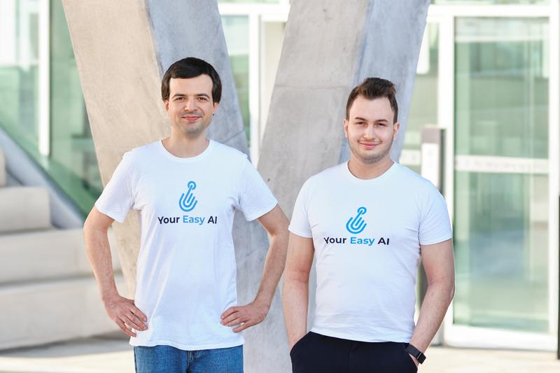 Die Gründer des Start-ups Your Easy AI, Jan Dette (links) und Patrick Imcke, sind Absolventen der Mathematik der Universität Duisburg-Essen.
