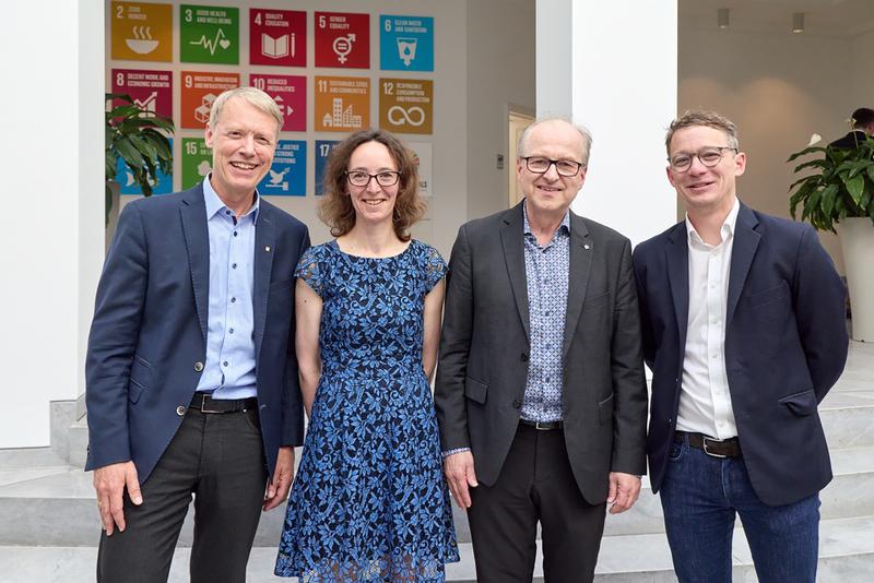 Die Sprecher von ImmunoSensation: (v. li.) Prof. Gunther Hartmann, Prof. Anja Schneider, Prof. Waldemar Kolanus (aktueller Sprecher, ImmunoSensation2) und Prof. Andreas Schlitzer (künftiger Sprecher ImmunoSensation3).