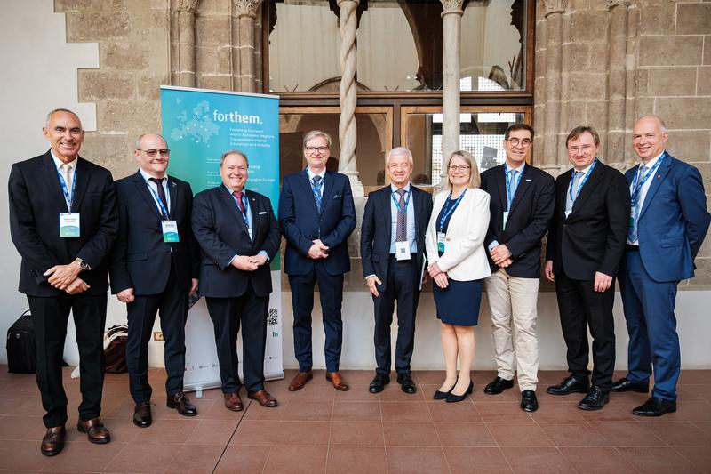 (v.l.) Carles Padilla Carmona (València), Sever-Gabriel Racz (Sibiu), Jacek Lipok (Opole), Jari Ojala (Jyväskylä), Massimo Midiri (Palermo), Sunniva Whittaker (Agder), Vincent Thomas (Dijon), Gundars Bērziņš (Riga), Georg Krausch (Mainz)