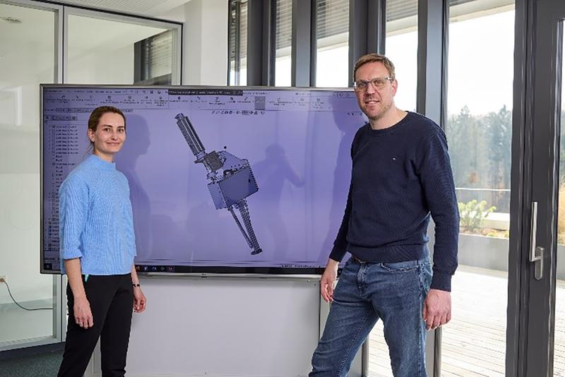 Das System verfügt über eine Messeinheit mit speziellen Ultraschallwellenleitern und integrierter Kühlung sowie über eine eigens entwickelte Software mit patentiertem Auswertealgorithmus.