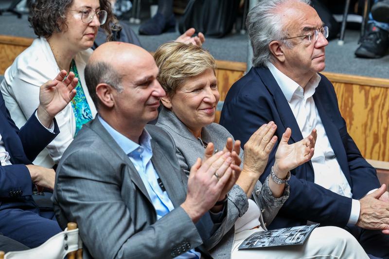 Participants at the celebratory event (from left): Prof. Lucio Blandini, Head of ILEK since 2020, Minister Nicole Razavi MdL, Prof. Werner Sobek, former head of ILEK