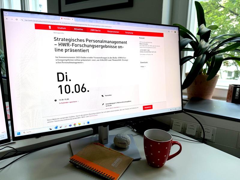 Berufseinstieg von Erstakademiker*innen, Diversity im Amt, charakterliche Eignung im Polizeidienst: Wissenschaftler*innen der HWR Berlin präsentieren am 10. Juni 2025 online ihre Forschungsergebnisse.