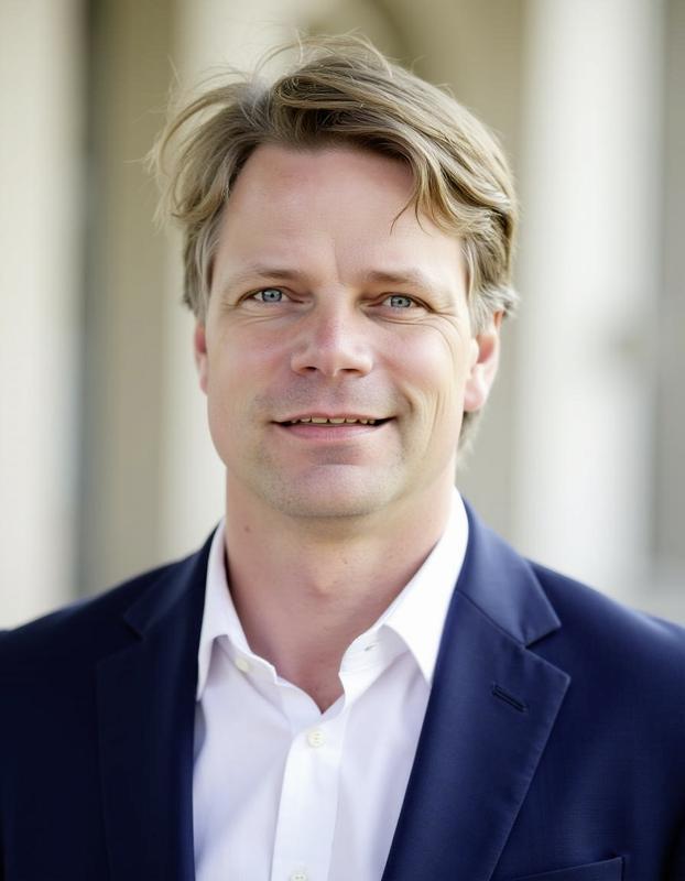 Professor Dr. med. Alexander Lauten, Chefarzt der 3. Medizinischen Klinik für  Kardiologie und Rhythmologie  am Helios Klinikum Erfurt