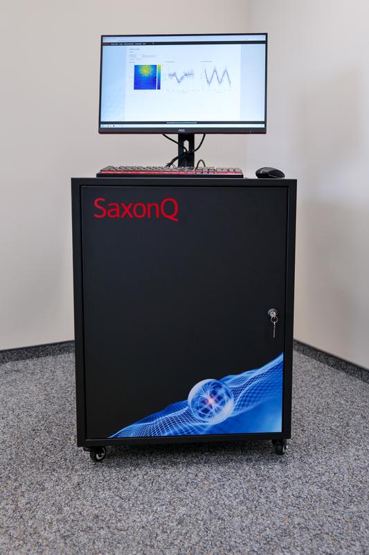 Der neue Quantencomputer am Fraunhofer IWU Dresden. 