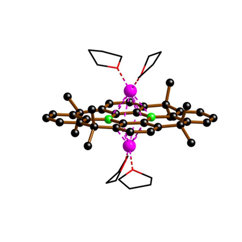 New catalyst splits C-F bonds: Two boron atoms (green spheres) are embedded in a framework of carbon atoms (black). The electrons required for C-F cleaving currently still come from lithium (pink), in future from electric current.