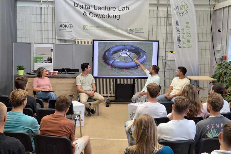 Startup Talk Energie & Umwelt, v.l.n.r: Dr. Veronika Hannus, Sebastian Gründig, Prof. Dr. Andreas Zeiselmair, Sebastian Vitz