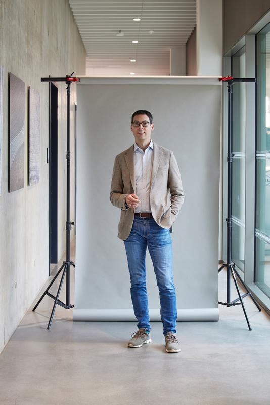 Artur Widera is a physicist and professor at the RPTU Kaiserslautern-Landau.