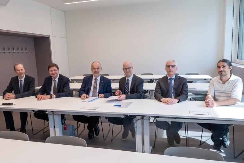 v.l.: Hannes Hick, Franz Haas und Stefan Vorbach von der TU Graz, Alex Weissensteiner, Andrea Gasparella und Yuri Borgianni von der Freien Universtität Bozen