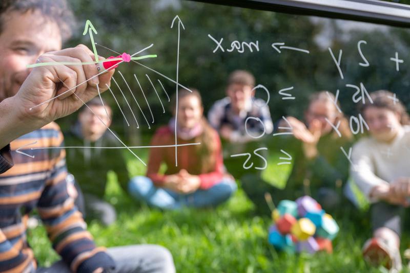 Zwei neue Master-Studiengänge vermitteln wirtschafts- und technikinteressierten Studierenden zukunftsweisende Daten-Kompetenz an der Schnittstelle von Mathe, Wirtschaft und Data Science.