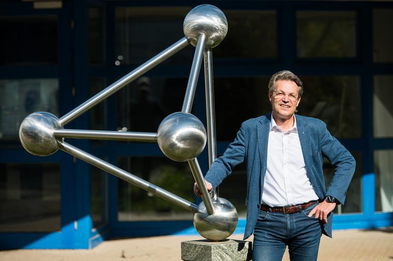 Frank Mücklich, Professor für Funktionswerkstoffe der Universität des Saarlandes und Leiter des Steinbeis-Forschungszentrums für Werkstofftechnik (MECS)
