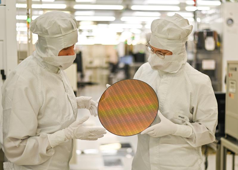 Halbleiterforschung auf 300 Millimetern ist ohne das Fraunhofer IZM-ASSID in Sachsen nicht mehr denkbar 