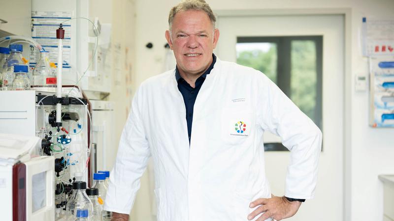 Prof. Dr. Bernd Giebel