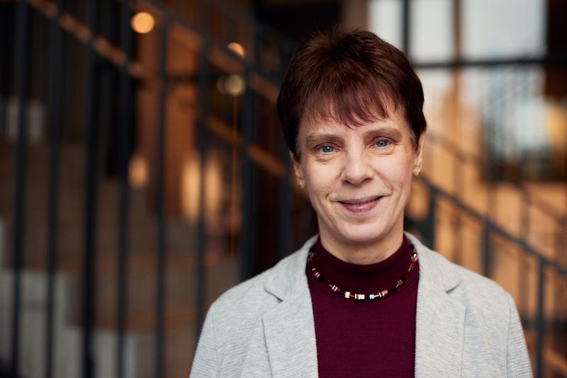 Prof. Dr. Christa Büker, Professorin für Pflegewissenschaft am Fachbereich Gesundheit, gibt Tipps für den Umgang mit der Sommerhitze. 