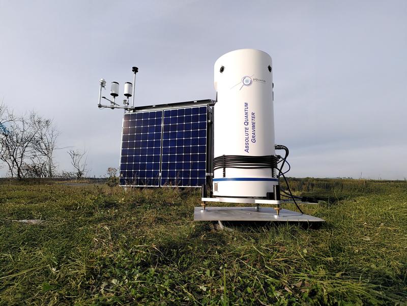 Quantengravimeter im Feldeinsatz.