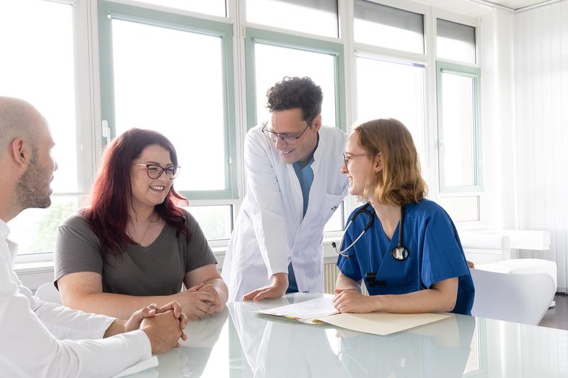 Die CED-Patienten nehmen das interdisziplinäre und interprofessionelle Beratungsgespräch zu ihrem Medikationsplan regelmäßig und mit hoher Akzeptanz an.