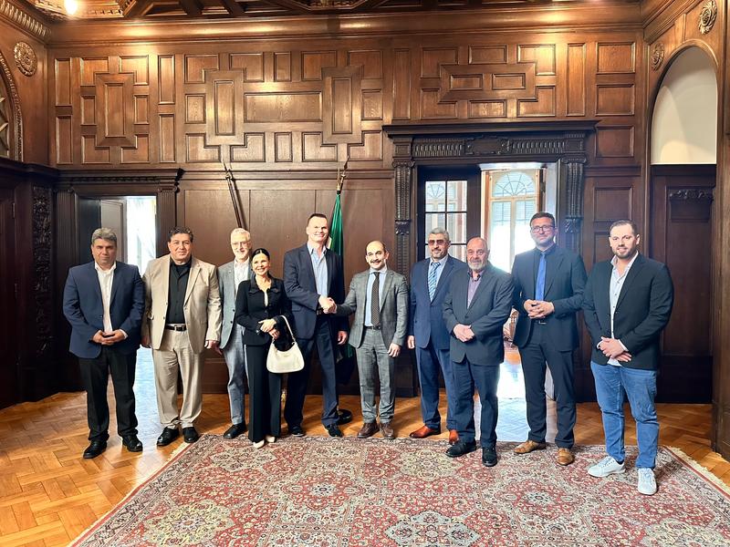 Besuch des DAH – Vorstandes bei S. E. Dr. Abdulkareem Kwanda, Botschafter der Syrischen Arabischen Republik. 