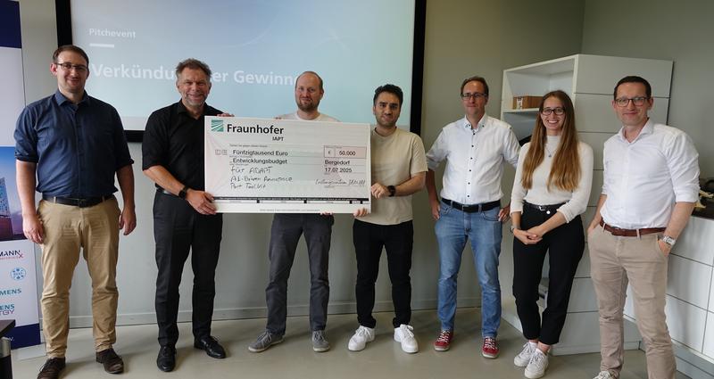 The Fraunhofer High-Performance Center IAMHH is funding the project »ADAPT - AI-Driven Aerospace Part Toolkit« with €50,000.