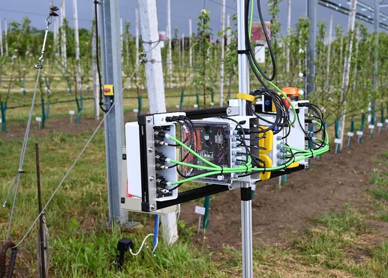 Robust construction: rain and temperatures of up to 40 degrees Celsius do not affect the laser scanner. 