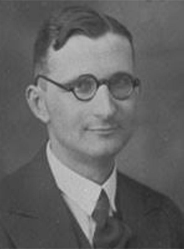 Der Preis für die beste Habilitation im Fach Geschichte erinnert an den den Mediävisten Carl Erdmann (1898-1945). Ihm wurde als Gegner des NS 1936 seine Lehrbefugnis entzogen. 1943 zur Wehrmacht eingezogen, überlebte er den Zweiten Weltkrieg nicht.