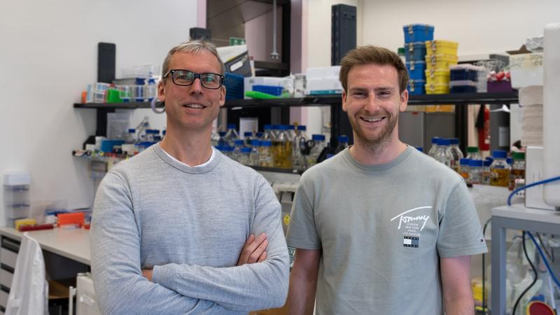 Sascha Martens (links) and Elias Adriaenssens (rechts).