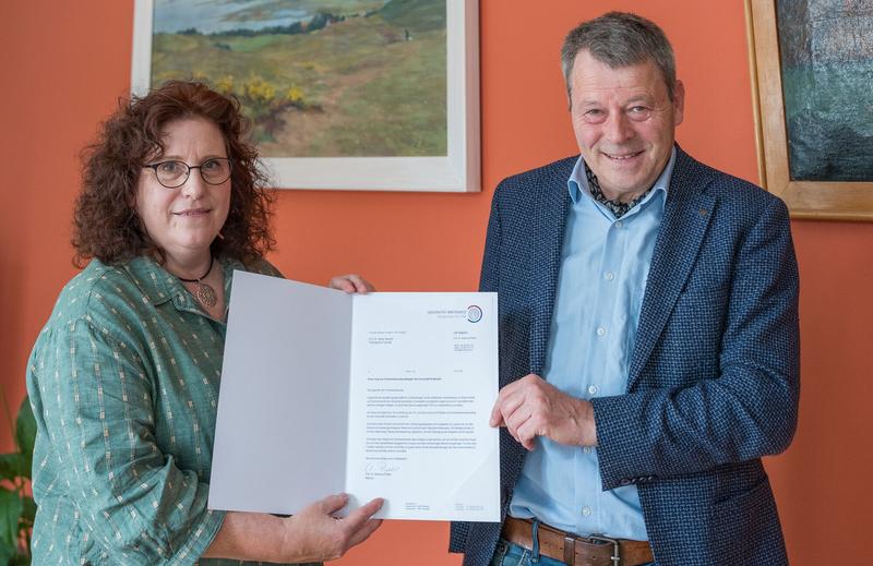 Die Universität ernennt Antisemitismusbeauftragten (Rektorin Prof. Dr. Katharina Riedel und Prof. Dr. Stefan Beyerle)