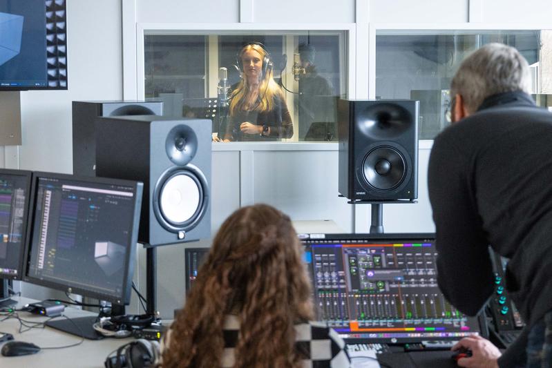 Ein voll ausgestattetes Tonstudio schafft bestmögliche Bedingungen für das Studium. Foto: TH Lübeck 