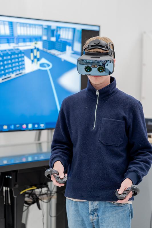 Moderne Ansätze wie Building Information Modeling, der Digitale Zwilling oder das Industrial Metaverse sind insbesondere für kleine und mittelständische Unternehmen (KMUs) eine Herausforderung. 