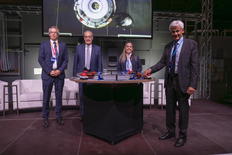 PSI-Direktor Christian Rüegg, Bundesrat Guy Parmelin, Aargauer Regierungsrätin Martina Bircher sowie Projektleiter SLS 2.0 Hans Braun (von links nach rechts) bei der Eröffnungszeremonie der Synchrotron Lichtquelle Schweiz SLS.