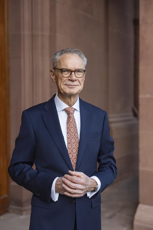 Joachim Lutz - Dekan der Fakultät für Betriebswirtschaftslehre der Universität Mannheim und Präsident der Mannheim Business School