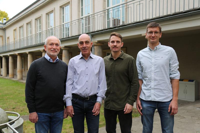 V.l.n.r: Prof. Said Al-Akel, Prof. Ralf Thiele, Bénédict Löwe und Dr.-Ing. Alexander Knut vom Institut für Geotechnik 