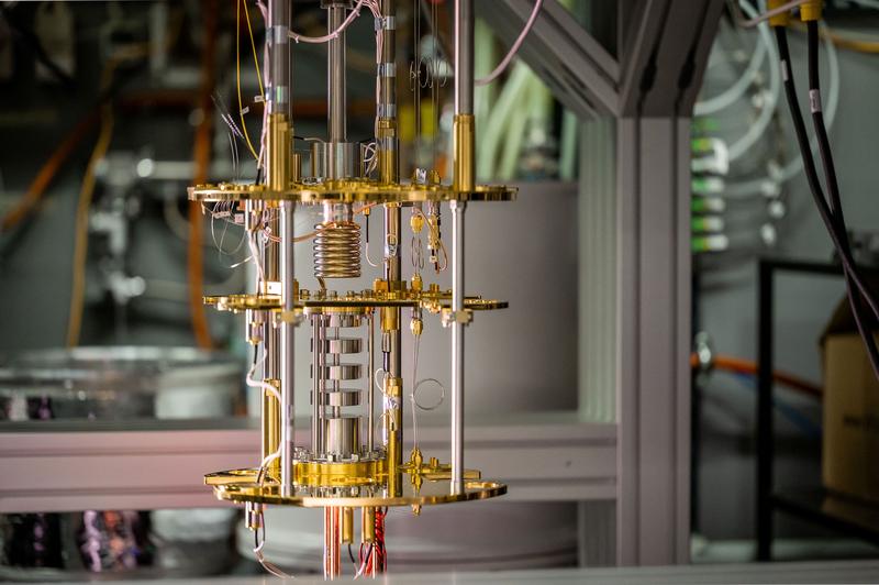 Prof. Schulz's team is working on integrating quantum computers into the structures of high-performance computers.