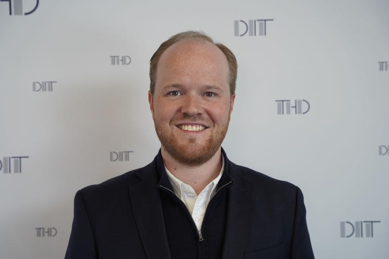 Neu an der Fakultät Angewandte Informatik: Der 33-jährige Wirtschaftsinformatiker Prof. Dr. Alexander Rühr.