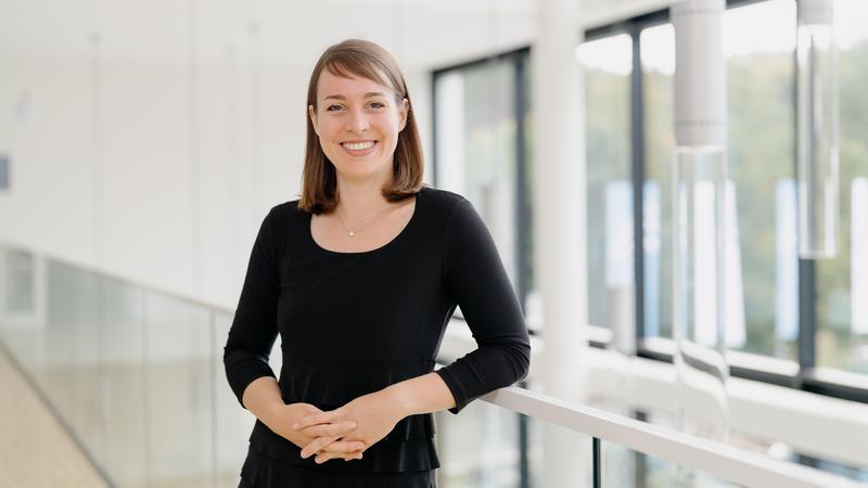 CISPA-Faculty Dr. Franziska Boenisch erhält einen ERC Grant für ihre Forschung zum besseren Privatsphäreschutz  beim Einsatz großer KI-Modelle.