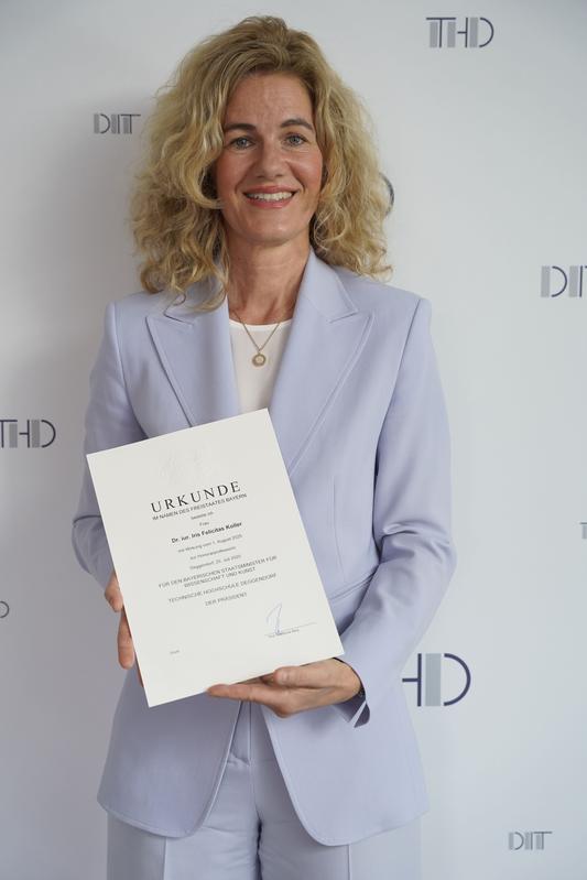 Es gibt viel juristischen Klärungs- und Entwicklungsbedarf im sich wandelnden Gesundheitswesen. Honorarprofessorin und Fachanwältin für Medizinrecht Dr. jur. Iris Felicitas Koller ist dafür als Expertin an der THD. 