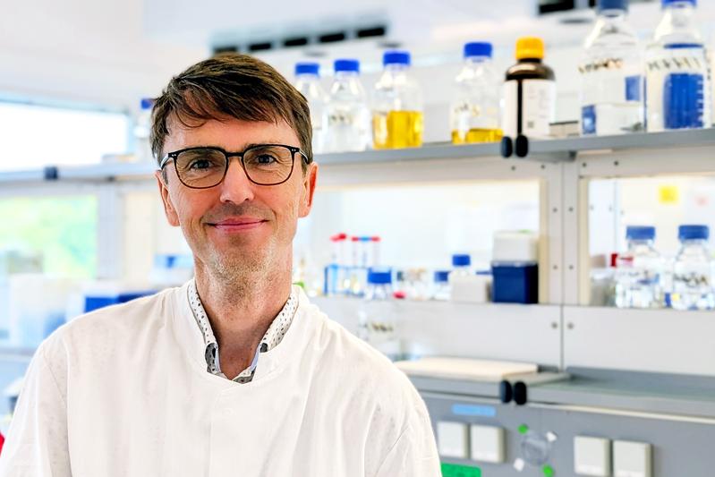 Dr. Michael Habig, unabhängiger Forschungsgruppenleiter im CeTEB, erhält mit seiner Arbeitsgruppe 1,5 Millionen Euro ERC-Förderung, um den horizontalen Chromosomentransfer bei Pilzen zu untersuchen.
