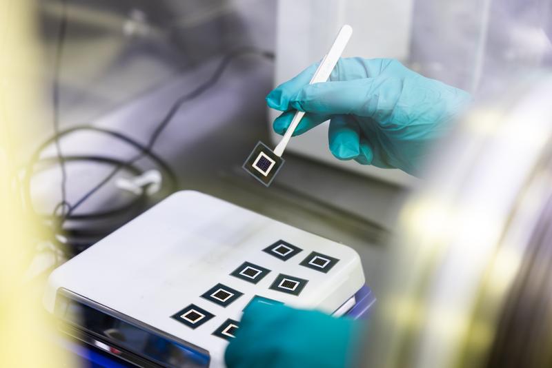 Solarzellen in einer Glovebox