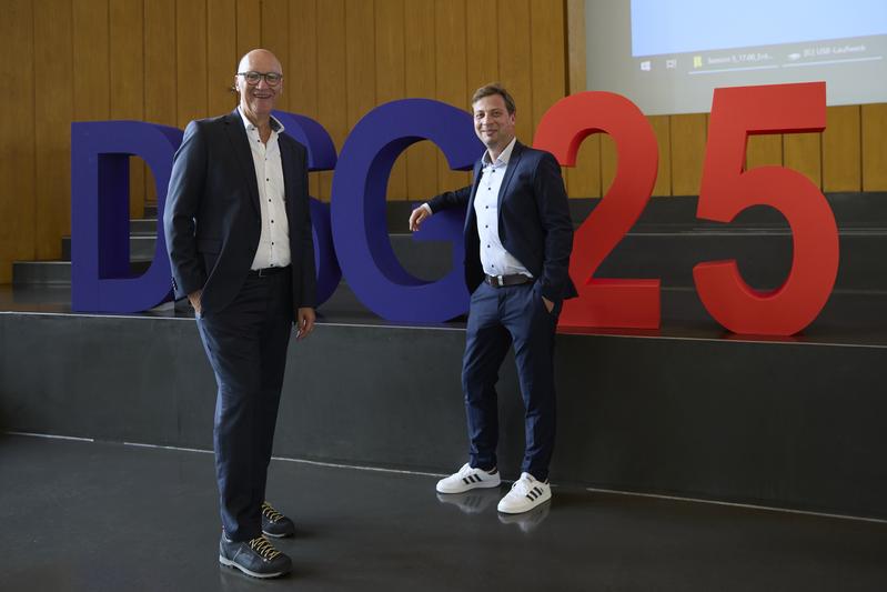 Kongresspräsident Professor Stefan Schwab (links) und Kongresssekretär PD Dr. Stefan Gerner (rechts)