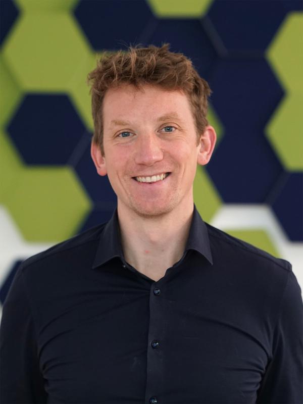 Portrait des Preisträgers Florian Stegmann, Gründer von AdaptING