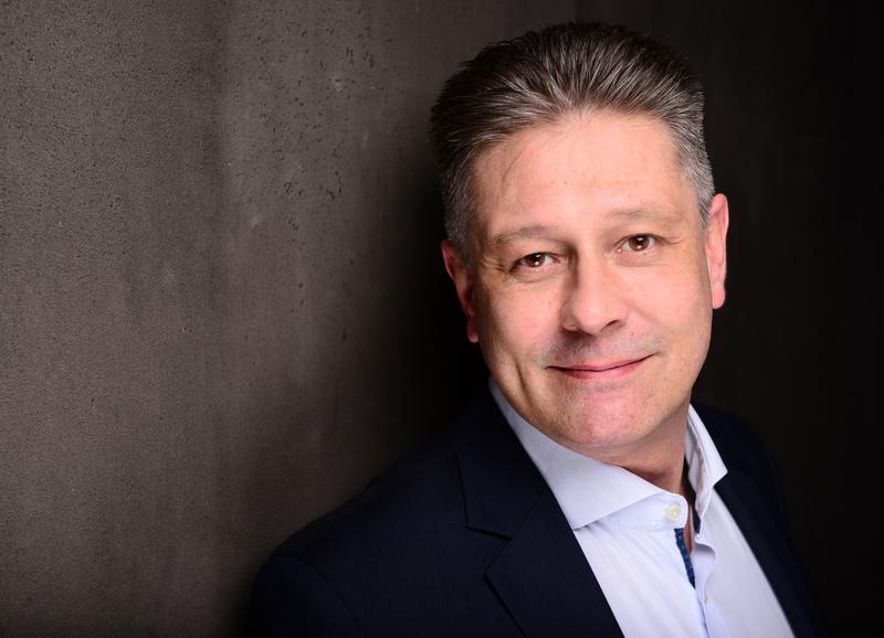Marcel Kuhlmey ist Professor für Risiko- und Krisenmanagement an der Hochschule für Wirtschaft und Recht Berlin und fordert ein Umdenken in der Vorbereitung auf Gefahrenlagen und eine neue Sicherheitskultur.