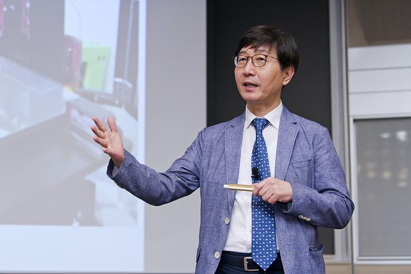 Nam-Gyu Park ist Experte für nanostrukturierte Perowskit-Solarzellen und möchte die neue Technologie marktreif machen.