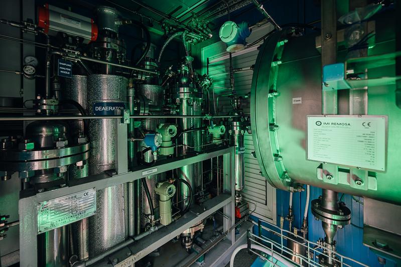 Forschungsanlage LA-SeVe in Zittau verbindet Elektrolyseur und Wärmepumpe
