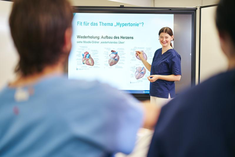 Lehrsituation im Fachbereich Gesundheit und Pflege der Ernst-Abbe-Hochschule Jena