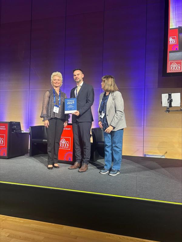 Dr. Martin Schön erhält den Rising Star Award auf dem Rising Star Symposium der EASD in Wien