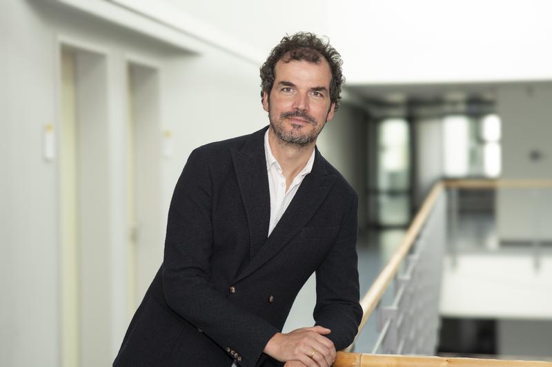 Gehirnwellen als Auslöser für postiktuales Umherirren: Bonner Forschungsteam um Prof. Michael Wenzel entschlüsselt Ursachen für auftretende Symptome nach einem epileptischen Anfall